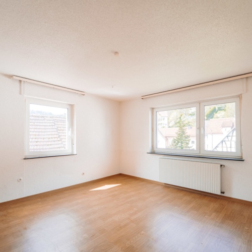 Familienparadies mit Garten! Großzügiges Haus mit Garten, Ausbaupotenzial & Flexibilität optimhome Immobilien Deutschland • Kaufen & Verkaufen Familienparadies mit Garten! Großzügiges Haus mit Garten, Ausbaupotenzial & Flexibilität optimhome Immobilien Deutschland • Kaufen & Verkaufen