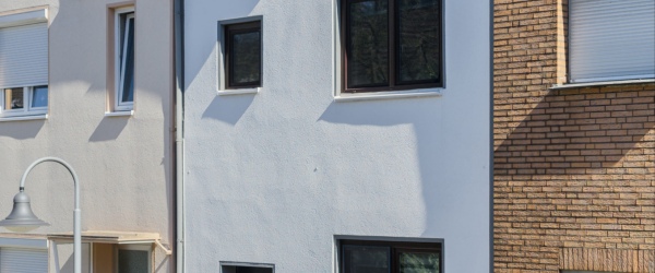 Eigentum statt Miete! Solides Reihenhaus mit ausgebautem Dachgeschoss und Garten in Bremen | optimhome Immobilien Deutschland • Kaufen & Verkaufen Bild Eigentum statt Miete! Solides Reihenhaus mit ausgebautem Dachgeschoss und Garten in Bremen