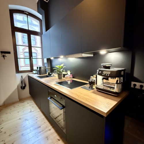 Historischer Altbau trifft modernes Wohnen – Drei Zimmer mit Mezzaningeschossen optimhome Immobilien Deutschland • Kaufen & Verkaufen