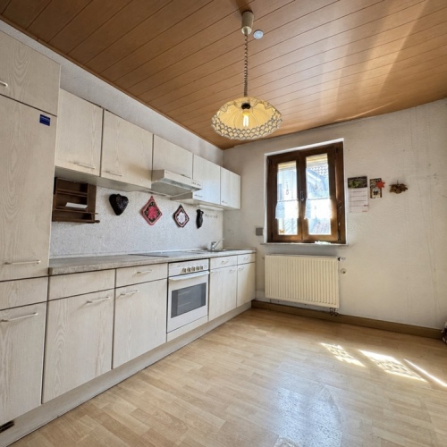 Viel Potenzial zur Gestaltung - großzügiges Wohnhaus mit Nebengebäude optimhome Immobilien Deutschland • Kaufen & Verkaufen