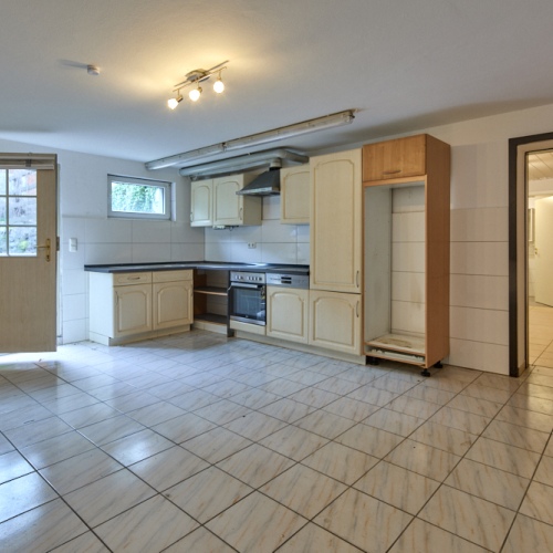 Wohnen und Vermieten unter einem Dach! Vielseitiges Haus mit viel Potenzial und großzügigem Garten optimhome Immobilien Deutschland • Kaufen & Verkaufen