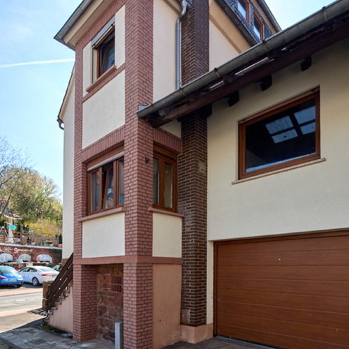 Viel Potenzial zur Gestaltung - großzügiges Wohnhaus mit Nebengebäude optimhome Immobilien Deutschland • Kaufen & Verkaufen