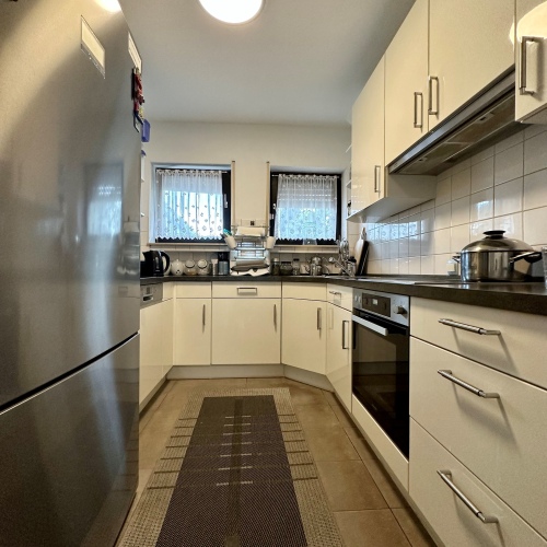 Viel Platz für die Familie – 6 Zimmer, 4 Ebenen, 2 Kamine, Garten und Stellplätze! optimhome Immobilien Deutschland • Kaufen & Verkaufen