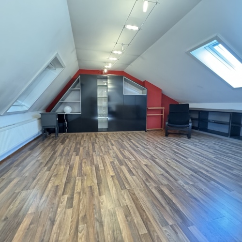 Großzügige, helle 80 m² Wohnung im Hochparterre sucht neue Mieter optimhome Immobilien Deutschland • Kaufen & Verkaufen