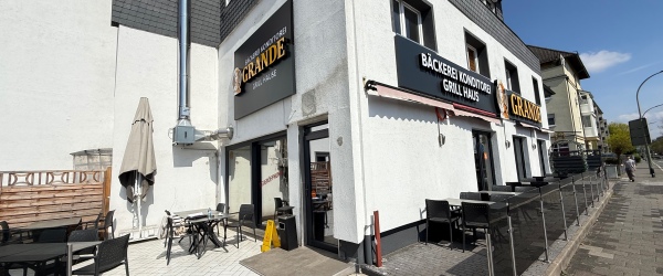 Voll-ausgestattete Gastrofläche für Backwaren und Grill mit großer Sonnenterasse sowie Parkplätze! in Offenbach am Main | optimhome Immobilien Deutschland • Kaufen & Verkaufen Bild Voll-ausgestattete Gastrofläche für Backwaren und Grill mit großer Sonnenterasse sowie Parkplätze! in