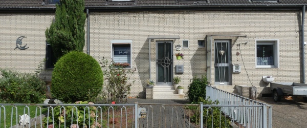 Bild Attraktives Reihenmittelhaus in zentraler Lage mit schönem Garten in Bergheim