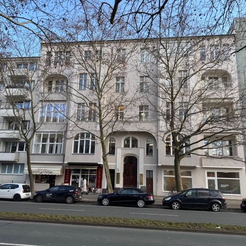 Top-Lage Büroräume direkt am U-Bahnhof in der City-West optimhome Immobilien Deutschland • Kaufen & Verkaufen Top-Lage Büroräume direkt am U-Bahnhof in der City-West optimhome Immobilien Deutschland • Kaufen & Verkaufen