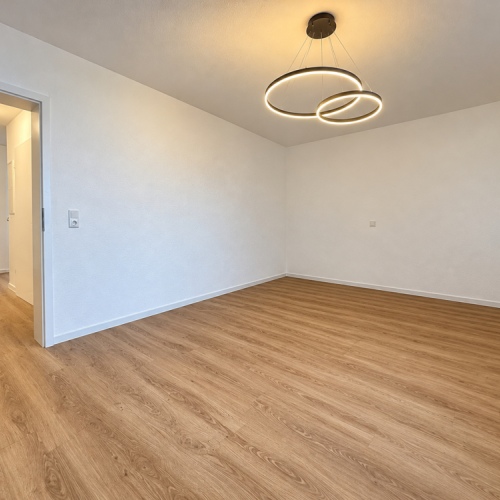 Frisch saniert & sofort bezugsfrei – 3 Zimmer mit Sonnenterrasse und eigener Stromerzeugung optimhome Immobilien Deutschland • Kaufen & Verkaufen Frisch saniert & sofort bezugsfrei – 3 Zimmer mit Sonnenterrasse und eigener Stromerzeugung optimhome Immobilien Deutschland • Kaufen & Verkaufen