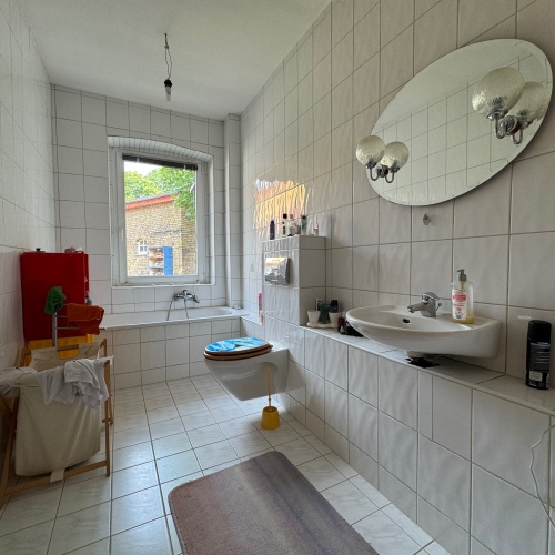 RESERVIERT _ 2 Einfamilienhäuser und Remise auf 723 qm Grundstück im historischem Dorfanger optimhome Immobilien Deutschland • Kaufen & Verkaufen