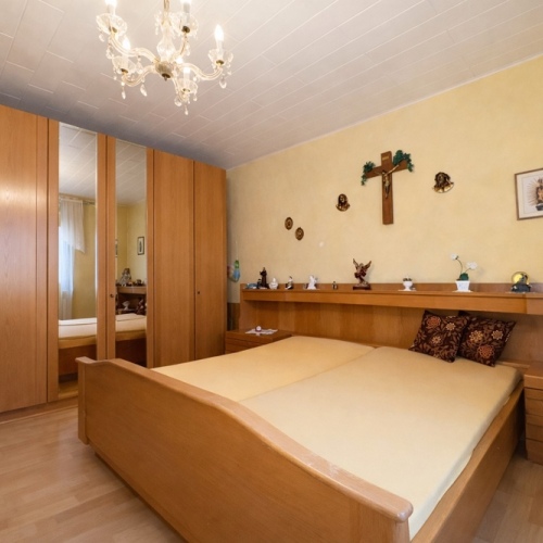 Freistehendes Wohnhaus in Mainnähe – zwei Wohneinheiten mit Charme optimhome Immobilien Deutschland • Kaufen & Verkaufen