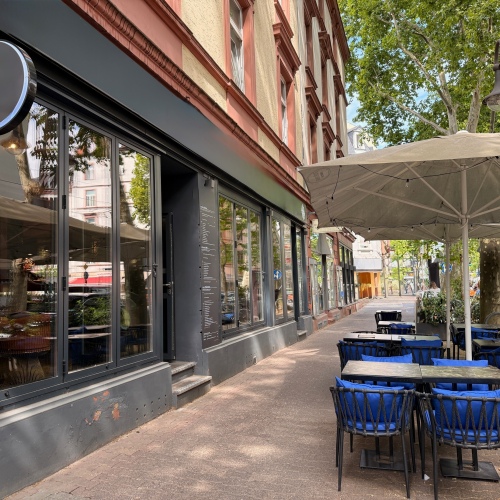Top Gastronomiefläche mit Vollausstattung und großer Terrasse auf der Schweizer Straße! optimhome Immobilien Deutschland • Kaufen & Verkaufen Top Gastronomiefläche mit Vollausstattung und großer Terrasse auf der Schweizer Straße! optimhome Immobilien Deutschland • Kaufen & Verkaufen