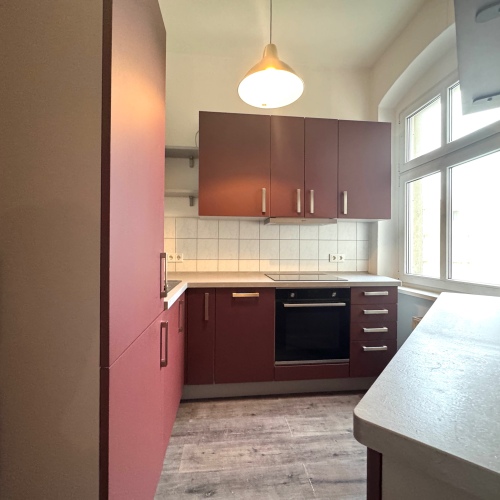Sehr schöne, helle, zur sofortigen Nutzung freie 3 Zimmer-Wohnung mit dem besonderen Flair optimhome Immobilien Deutschland • Kaufen & Verkaufen Sehr schöne, helle, zur sofortigen Nutzung freie 3 Zimmer-Wohnung mit dem besonderen Flair optimhome Immobilien Deutschland • Kaufen & Verkaufen