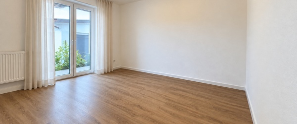 Bild Frisch saniert & sofort bezugsfrei – 3 Zimmer mit Sonnenterrasse und eigener Stromerzeugung in 