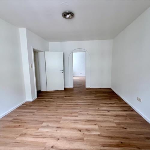 Renovierte 4-Zimmer-Wohnung in zentraler Offenbacher Lage optimhome Immobilien Deutschland • Kaufen & Verkaufen Renovierte 4-Zimmer-Wohnung in zentraler Offenbacher Lage optimhome Immobilien Deutschland • Kaufen & Verkaufen
