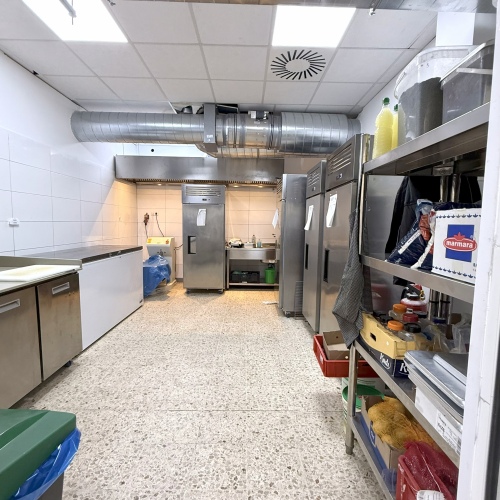 Hochwertige Restaurantfläche nahe Skyline Plaza inkl. Möglichkeit zum Straßenverkauf! optimhome Immobilien Deutschland • Kaufen & Verkaufen Hochwertige Restaurantfläche nahe Skyline Plaza inkl. Möglichkeit zum Straßenverkauf! optimhome Immobilien Deutschland • Kaufen & Verkaufen